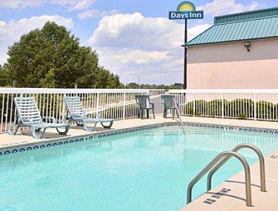 Days Inn By Wyndham Saint Pauls Зручності фото